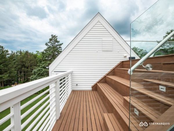 Hamptons Home 1020340