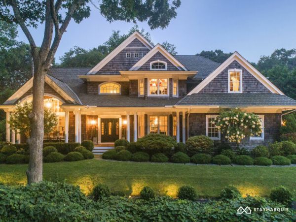 Hamptons Home 1020341