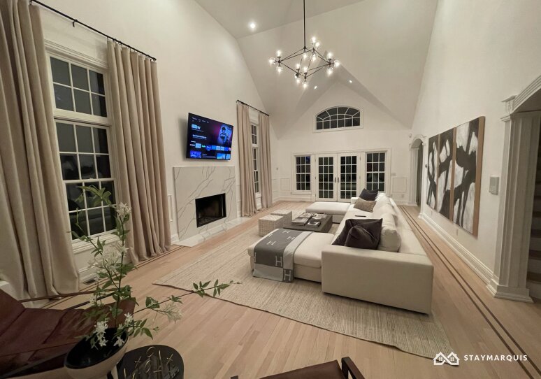 Hamptons Home 1020341