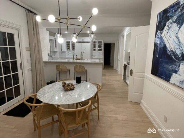 Hamptons Home 1020341