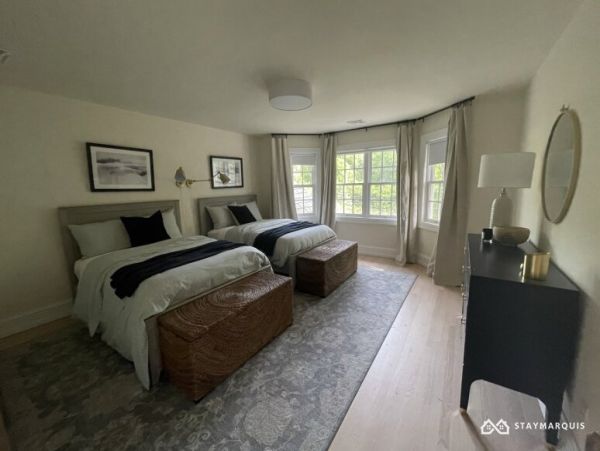 Hamptons Home 1020341