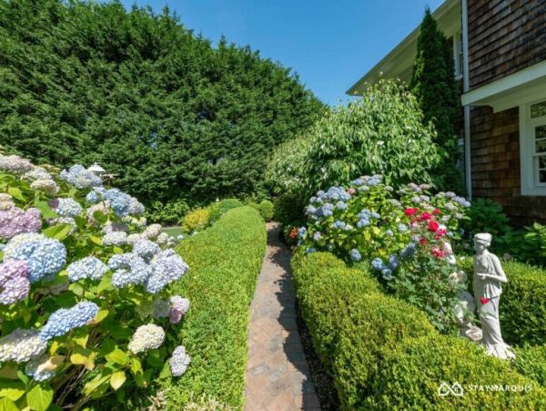 Hamptons Home 1020341
