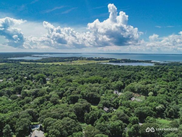 Hamptons Home 1020341