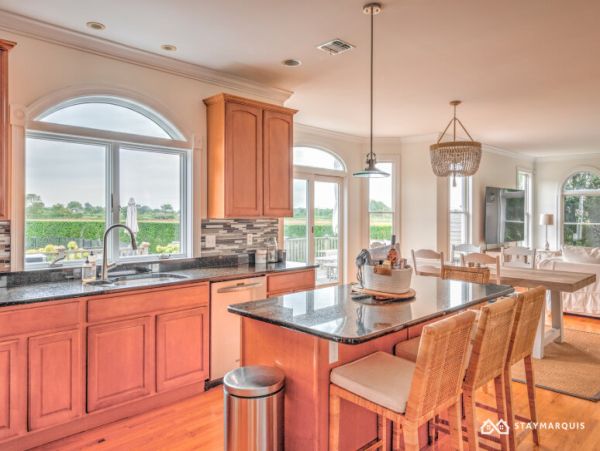 Hamptons Home 1020342