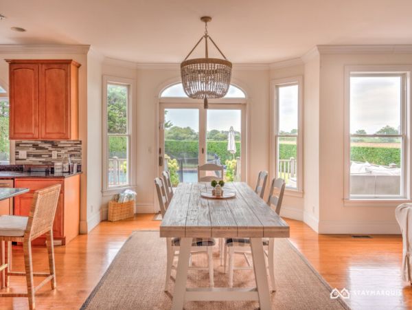 Hamptons Home 1020342