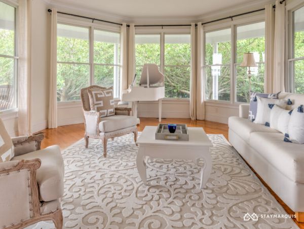 Hamptons Home 1020342