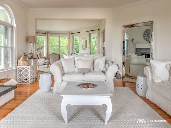 Hamptons Home 1020342