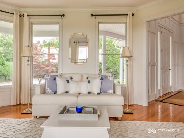 Hamptons Home 1020342