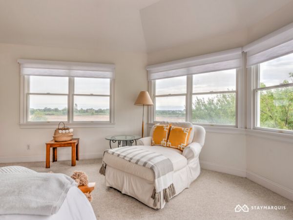 Hamptons Home 1020342