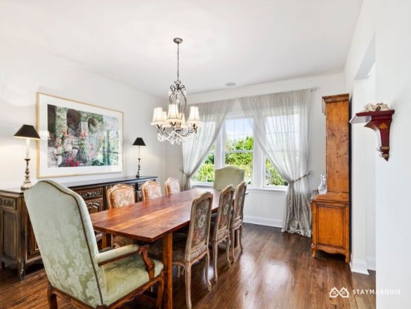 Hamptons Home 1020343