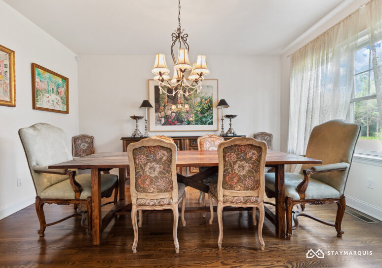 Hamptons Home 1020343