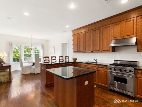 Hamptons Home 1020343