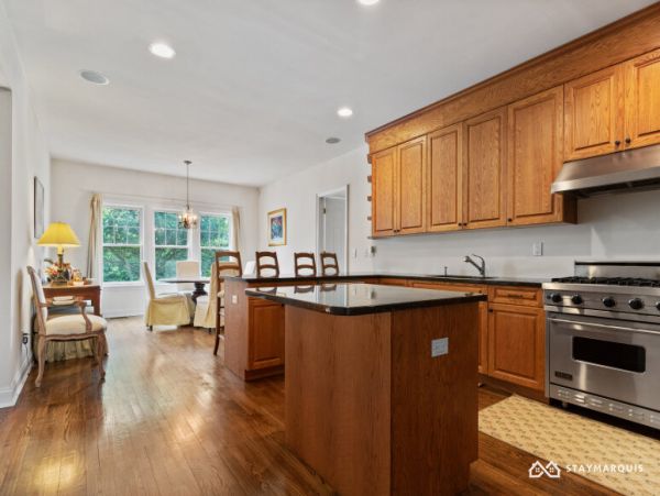Hamptons Home 1020343