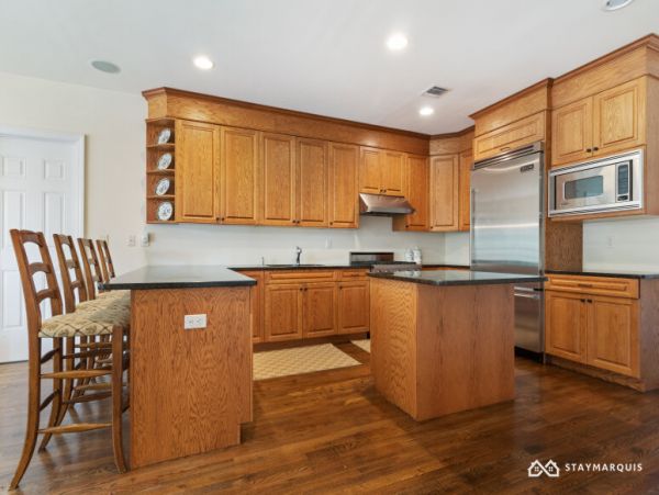 Hamptons Home 1020343