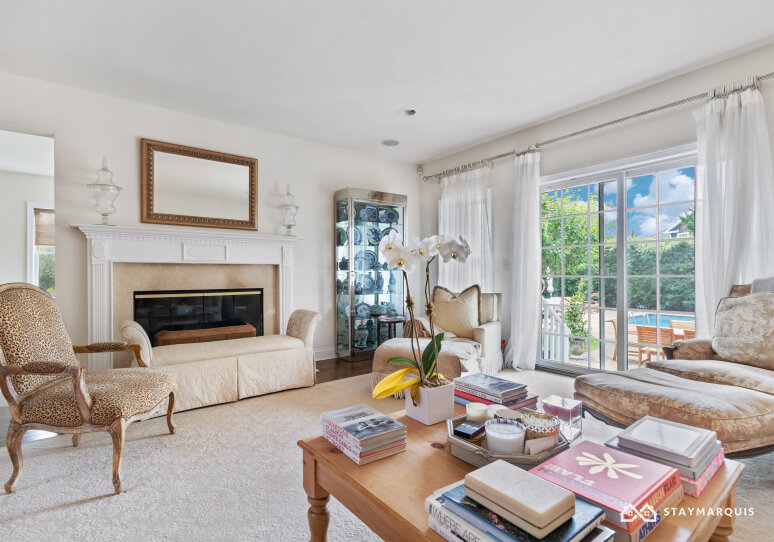 Hamptons Home 1020343