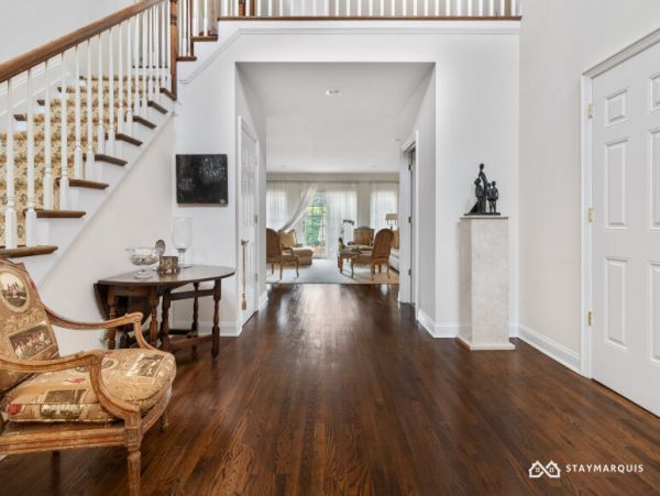 Hamptons Home 1020343