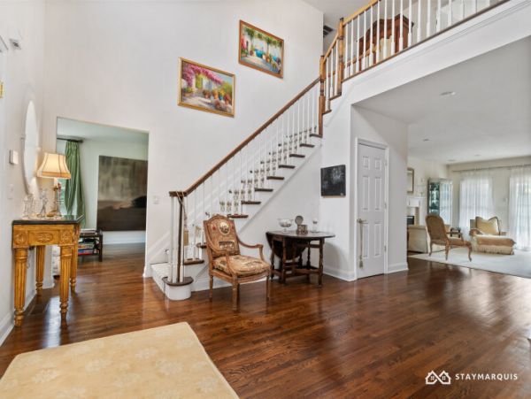 Hamptons Home 1020343