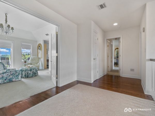 Hamptons Home 1020343