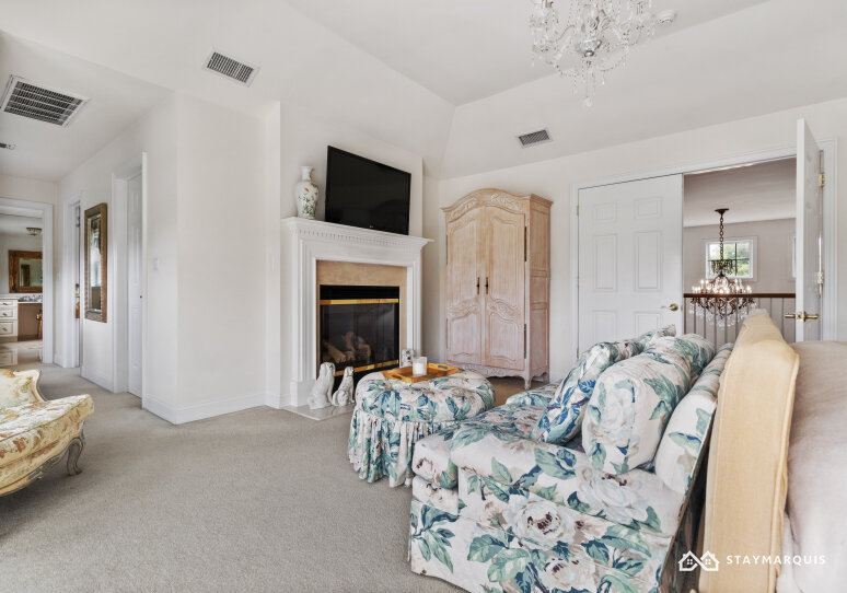 Hamptons Home 1020343