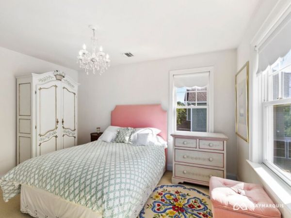 Hamptons Home 1020343