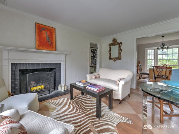 Hamptons Home 1020344