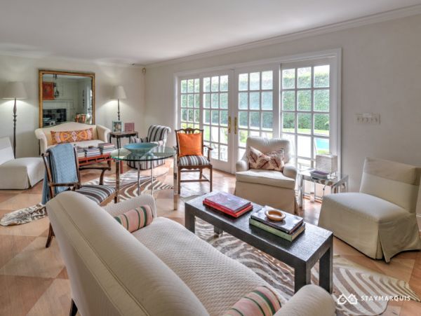 Hamptons Home 1020344