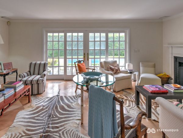 Hamptons Home 1020344