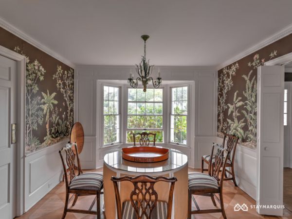 Hamptons Home 1020344