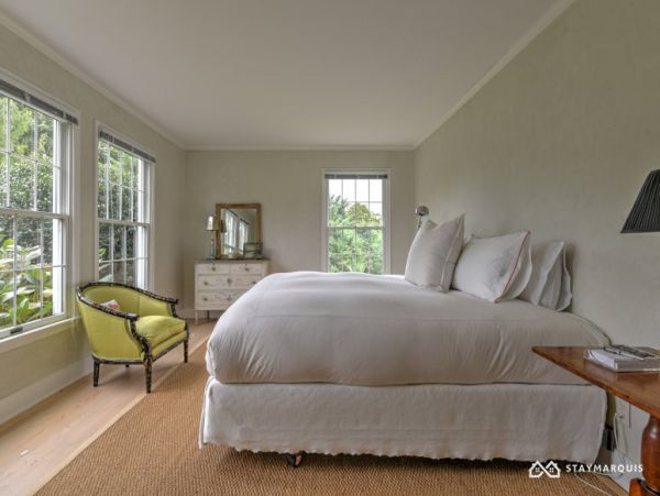 Hamptons Home 1020344