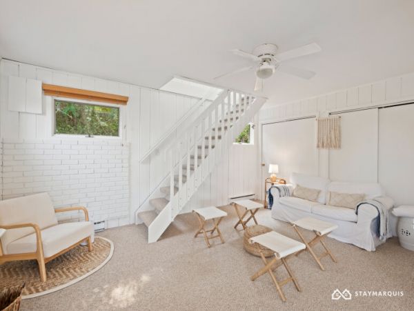 Hamptons Home 1020345