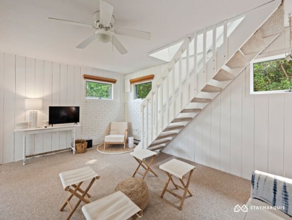 Hamptons Home 1020345