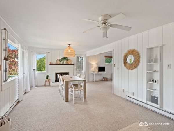 Hamptons Home 1020345
