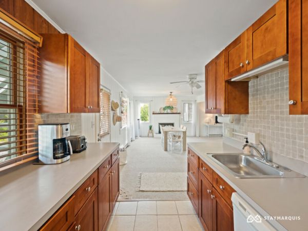 Hamptons Home 1020345