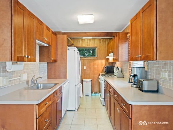 Hamptons Home 1020345