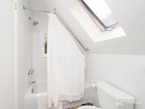 Hamptons Home 1020345