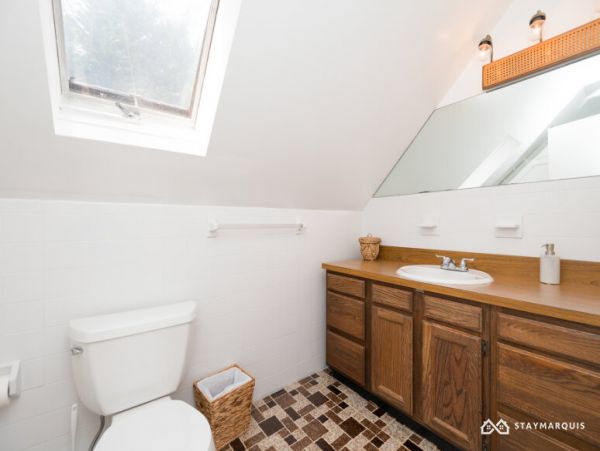 Hamptons Home 1020345