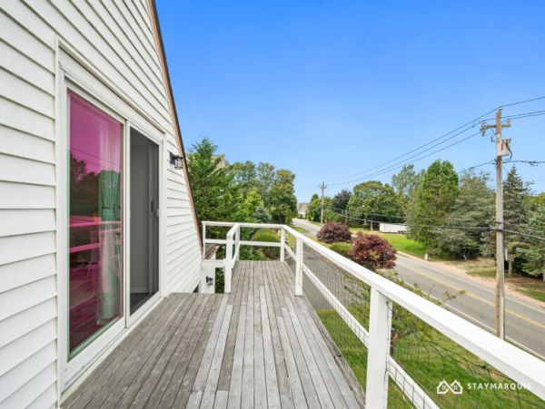Hamptons Home 1020345