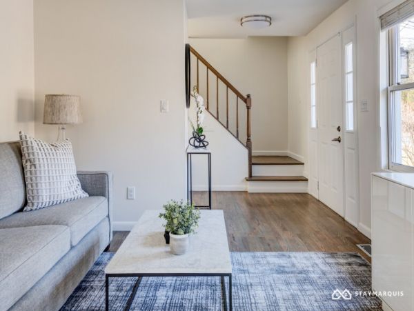 Hamptons Home 1020346