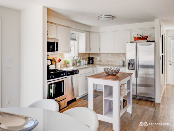 Hamptons Home 1020346