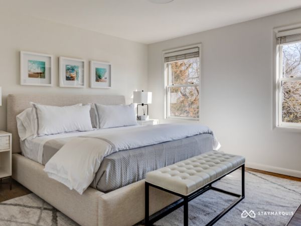 Hamptons Home 1020346