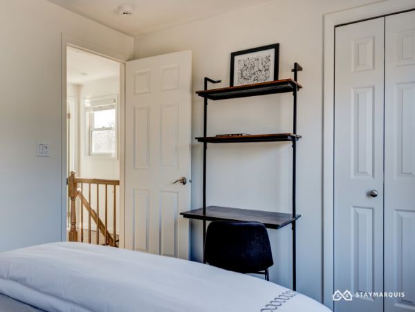 Hamptons Home 1020346