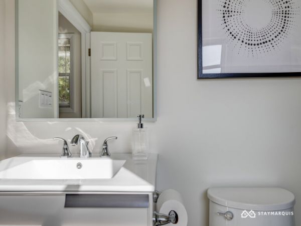 Hamptons Home 1020346