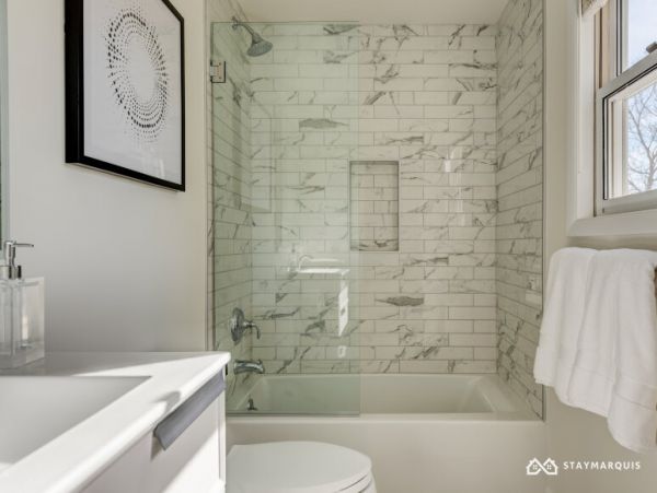 Hamptons Home 1020346