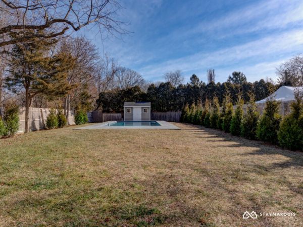 Hamptons Home 1020346