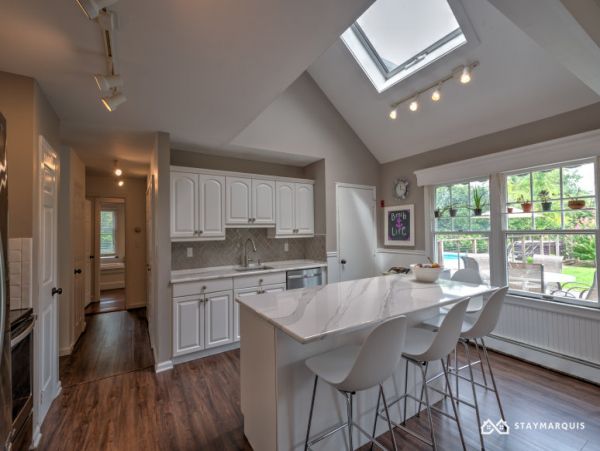 Hamptons Home 1020347