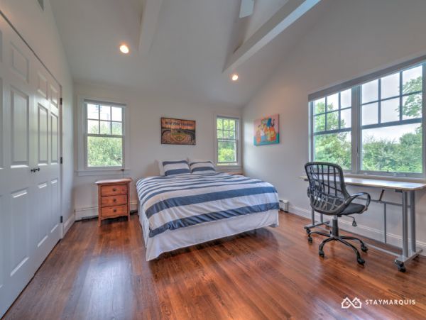 Hamptons Home 1020347