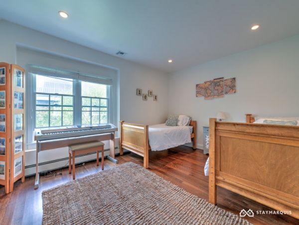 Hamptons Home 1020347