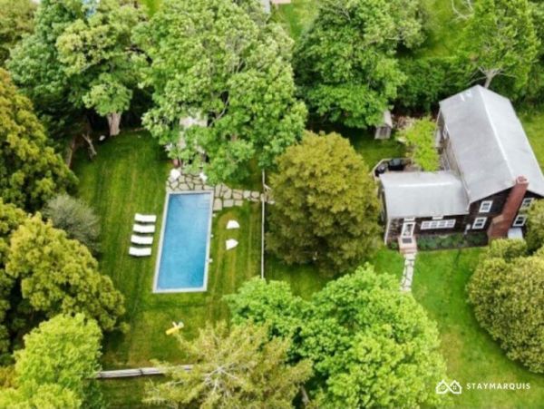 Hamptons Home 1020348
