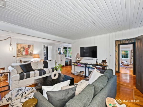 Hamptons Home 1020348