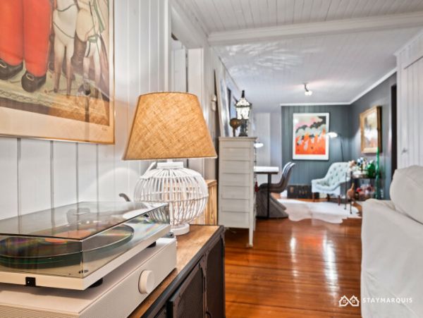 Hamptons Home 1020348